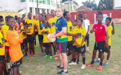 Fafali Hosts Oxford University